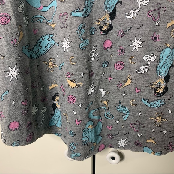 Disney Aladdin Graphic Tank Top - Picture 9 of 11